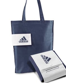 Sacola dobrável de luxo, perfeita para levar suas compras com estilo. Feita em couro sintético de alta qualidade, com alças resistentes e design elegante. Ideal para uso comercial ou casual. Aproveite a promoção de venda exclusiva em nossa loja online. Adquira já a sua!