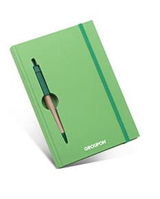 Bloco de anotações ecológico perfeito para manter suas ideias organizadas. Ideal para uso no escritório, na escola ou em casa. Feito de material reciclado, é uma opção sustentável para suas anotações diárias. Prático, funcional e eco-friendly. Garanta já o seu!