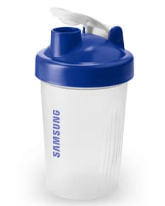 Shaker 550ml - Ideal para preparar suas bebidas favoritas de forma prática e eficiente. Feito em plástico resistente, possui capacidade de 550ml. Perfeito para levar para o trabalho, academia ou passeios. Garanta o seu agora e mantenha-se sempre hidratado!