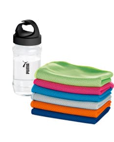 Kit Toalha e Garrafa: Praticidade e elegância para o seu dia a dia. Ideal para manter-se hidratado e fresco a qualquer hora. O acessório perfeito para quem busca conforto e estilo. Garanta já o seu! #brindes #kitcomgarrafa #toalha #praticidade
