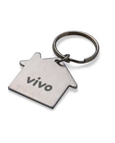 Chaveiro de metal para casa: símbolo de segurança e proteção. Feito em aço resistente, combinação de fechadura mecânica para garantir a segurança do seu lar. Ideal para proteger suas chaves com estilo e elegância. Adquira já o seu!