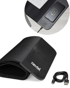 Desk pad com carregamento por indução - Modelo moderno para seu escritório! Organize seu espaço com praticidade e estilo. Feito em material resistente, proporciona um carregamento rápido e eficiente para seus dispositivos. Adquira já o seu!