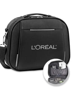 Mala de cosméticos de couro preto com alça e zíper, design moderno e elegante, ideal para viagens e transporte de acessórios pessoais.