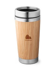 Copo de viagem 500 ml de alta qualidade para te acompanhar em todas as aventuras. Feito em material resistente, ideal para bebidas quentes e frias. Leve e prático, perfeito para te manter hidratado onde quer que esteja. Garanta já o seu!