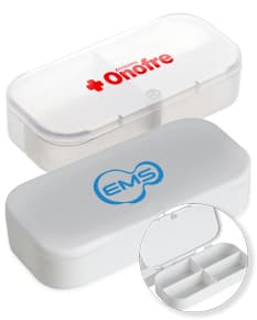 Porta comprimidos plástico - Organize seus medicamentos com praticidade e modernidade. Ideal para manter seu dia a dia mais organizado no trabalho, em viagens ou em casa. Compartimentos individuais para facilitar o controle das doses. Garanta já o seu!