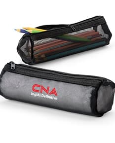 Estojo de Nylon preto com zíper e alça de mão, ideal para guardar e transportar itens diversos.