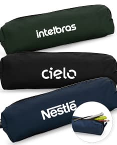 Estojo em couro sintético preto, com suporte para cabeça, dispositivo de descanso, fecho em zíper, simbolo de negócios, acessório de estilo moderno.