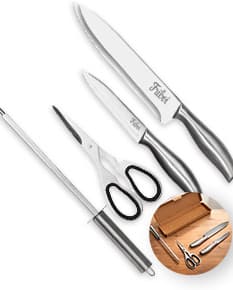 Kit Churrasco 4 Peças em aço inoxidável: inclui faca, garfo, espátula e pinça.